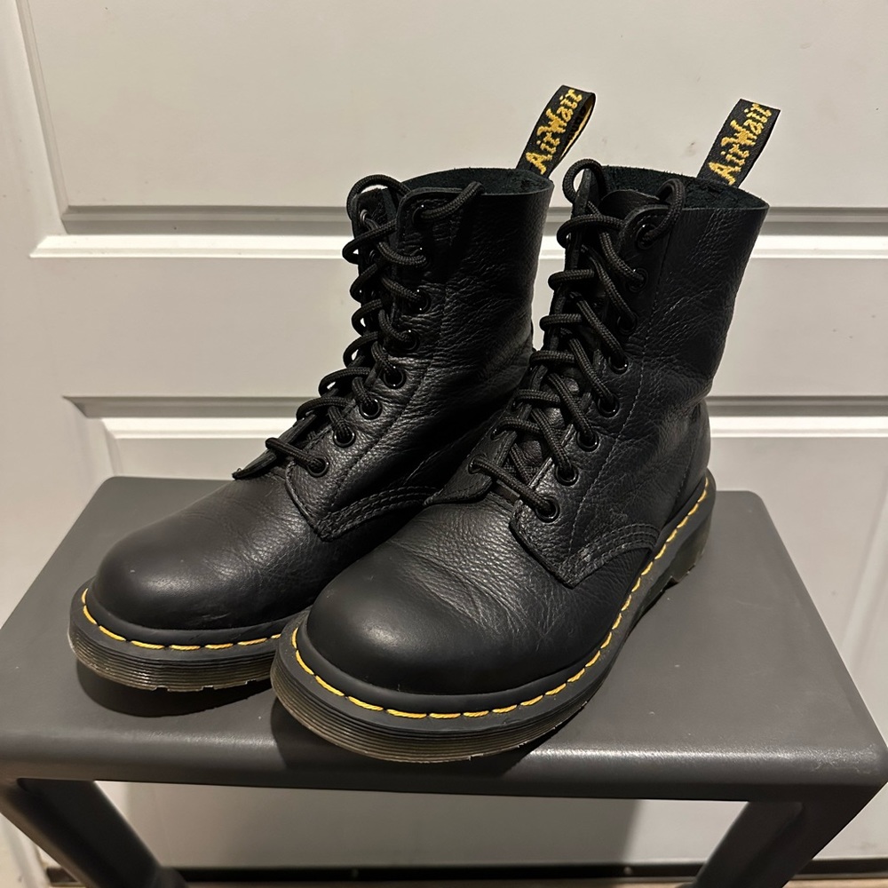 Dr. Martens Pascal Virginia 1460 / Size 6 / EU 37